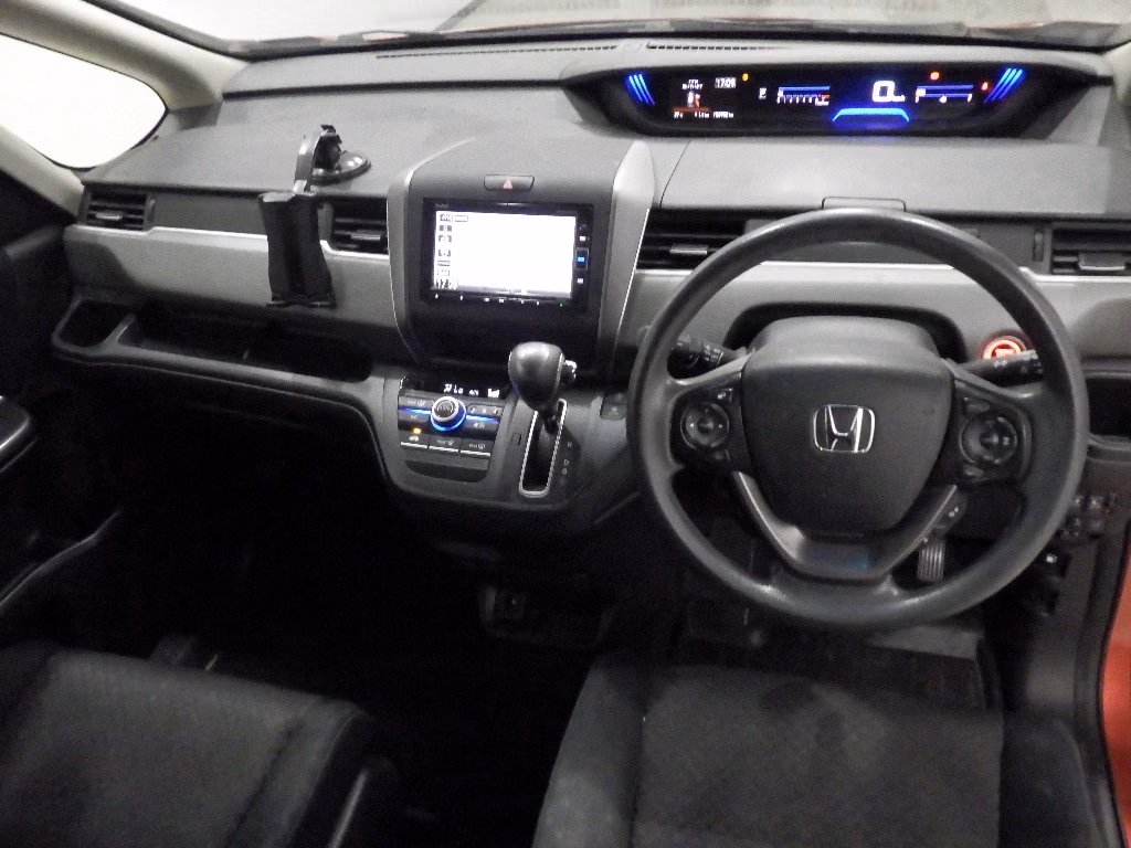 HONDA FREED+