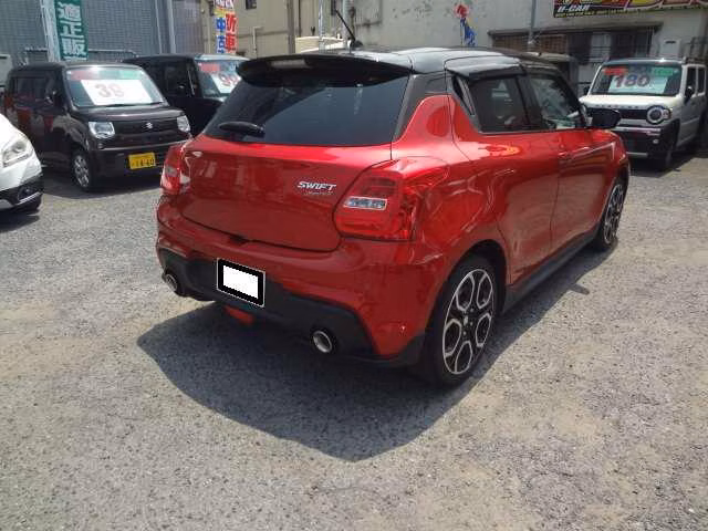 SUZUKI SWIFT