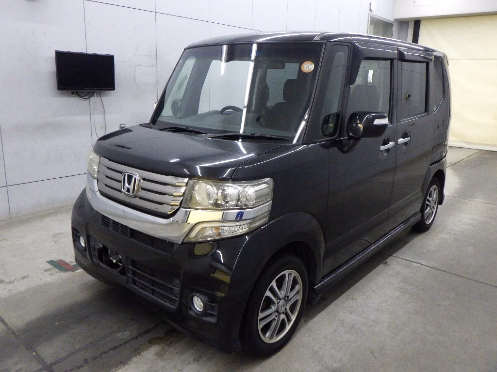 HONDA N-BOX