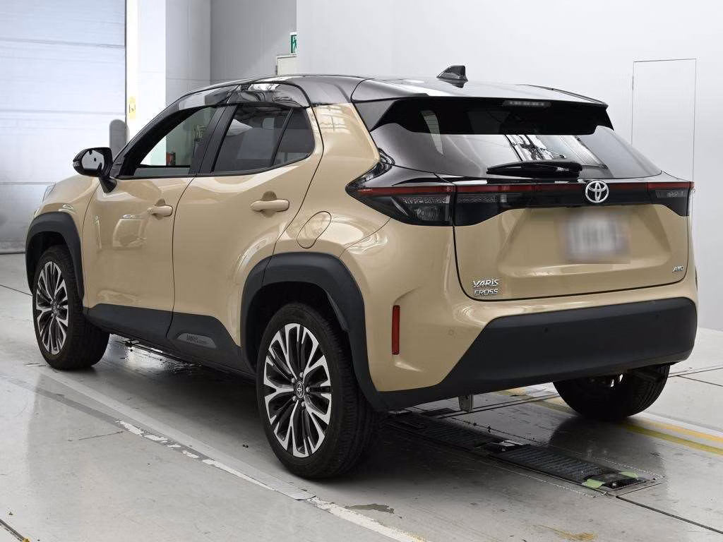 TOYOTA YARIS CROSS