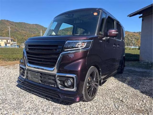 Suzuki Spacia