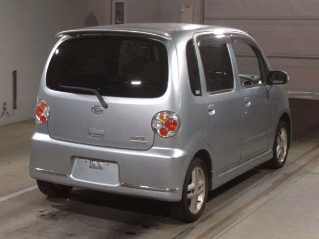 DAIHATSU MOVE LATTE