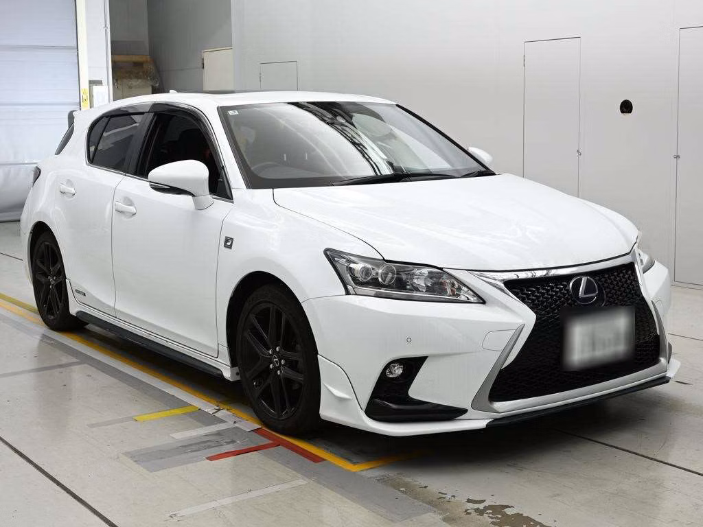LEXUS CT200H