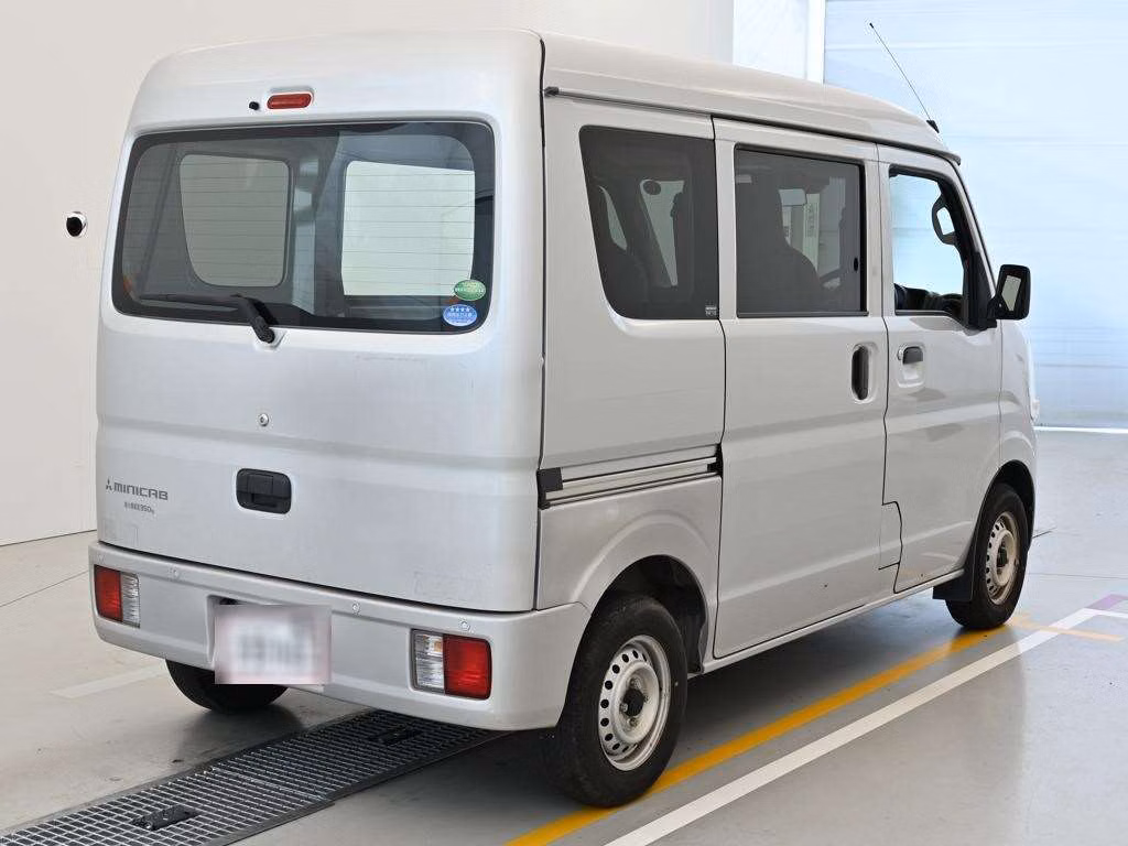 MITSUBISHI MINICAB