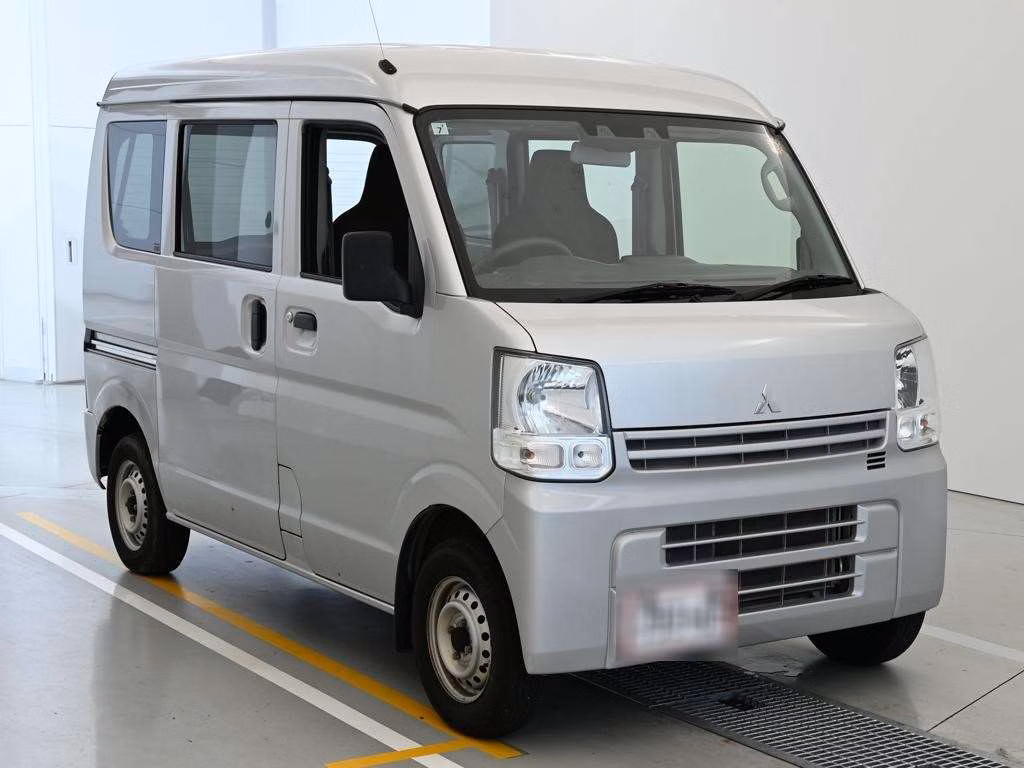 MITSUBISHI MINICAB