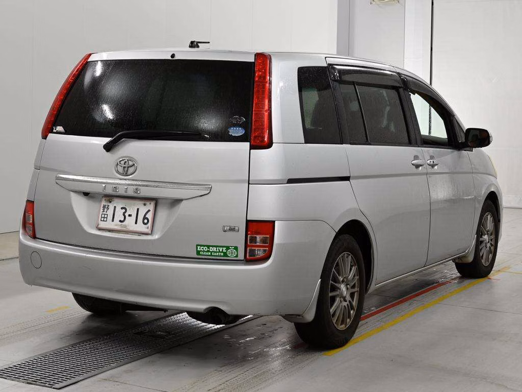 TOYOTA ISIS
