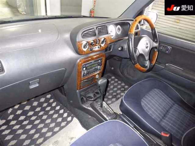 DAIHATSU MIRA GINO