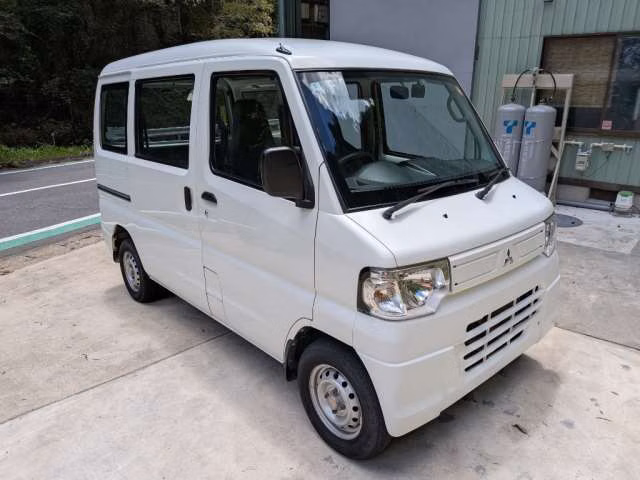 MITSUBISHI MINICAB