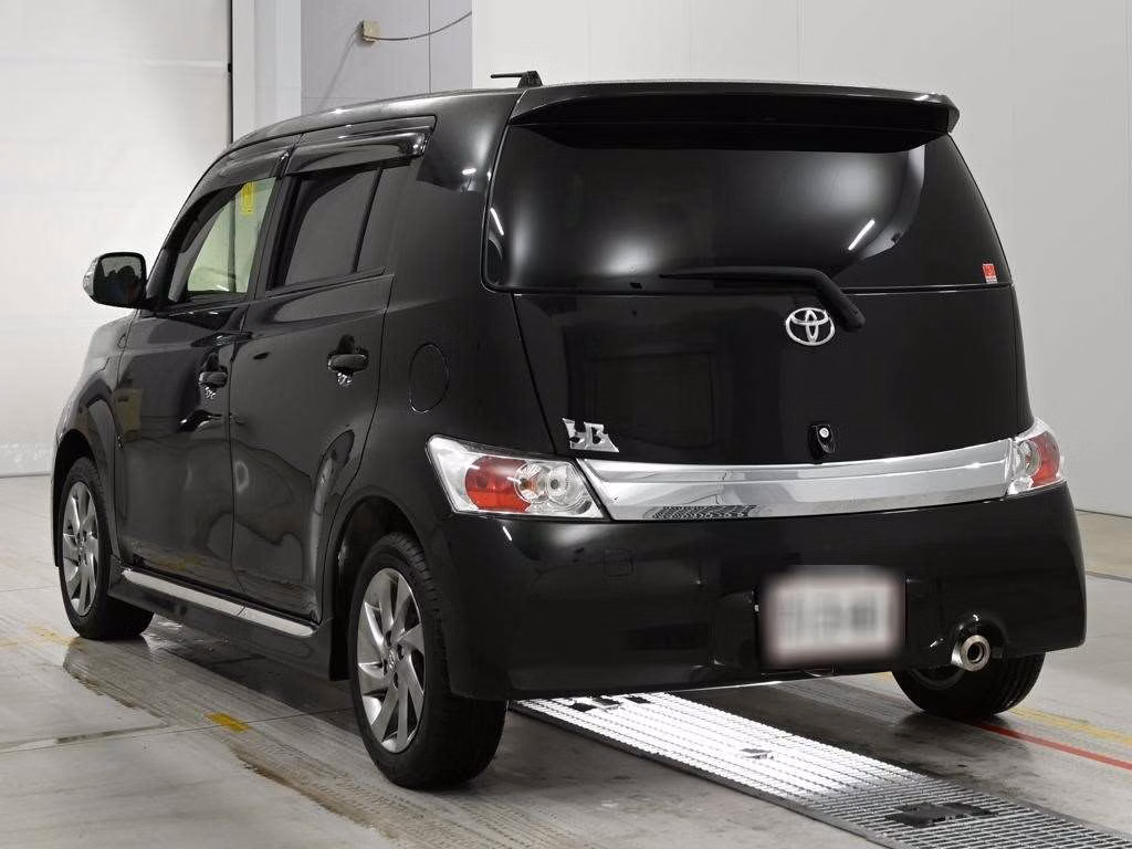 TOYOTA BB