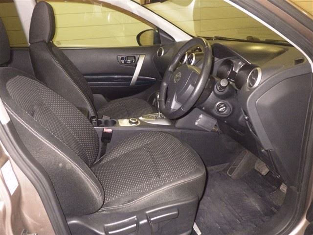 NISSAN DUALIS