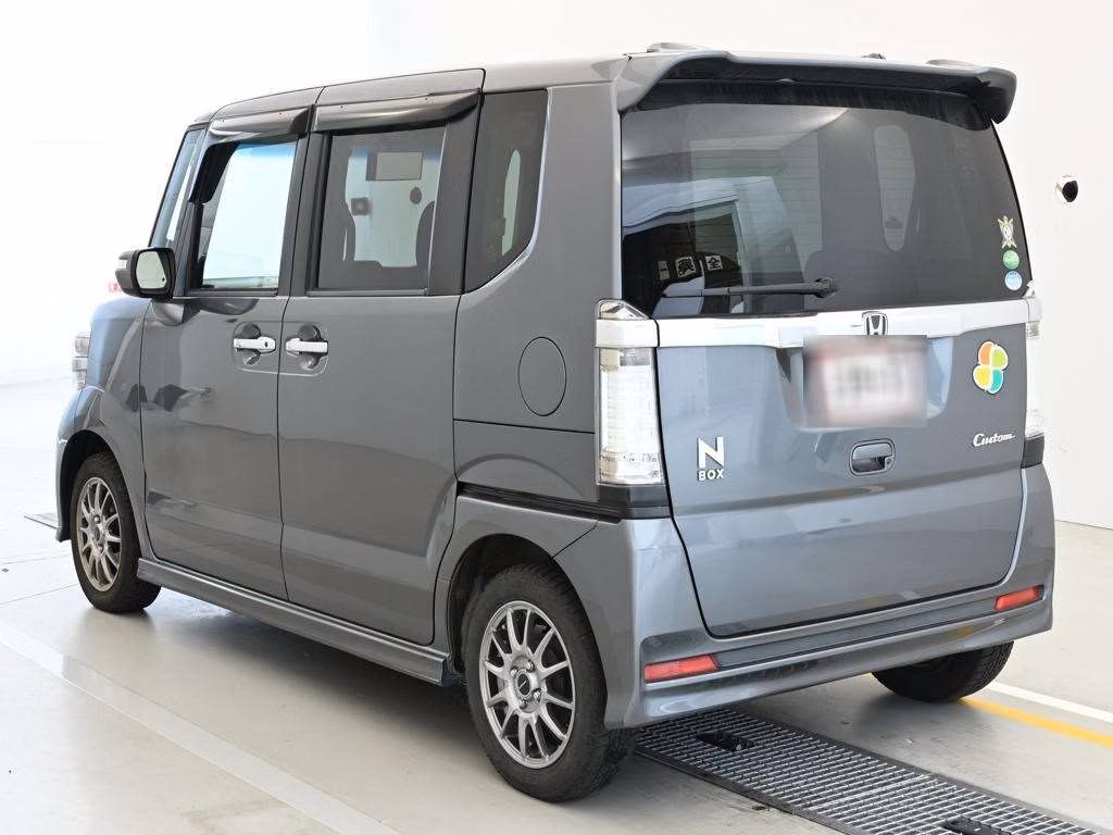 HONDA N-BOX