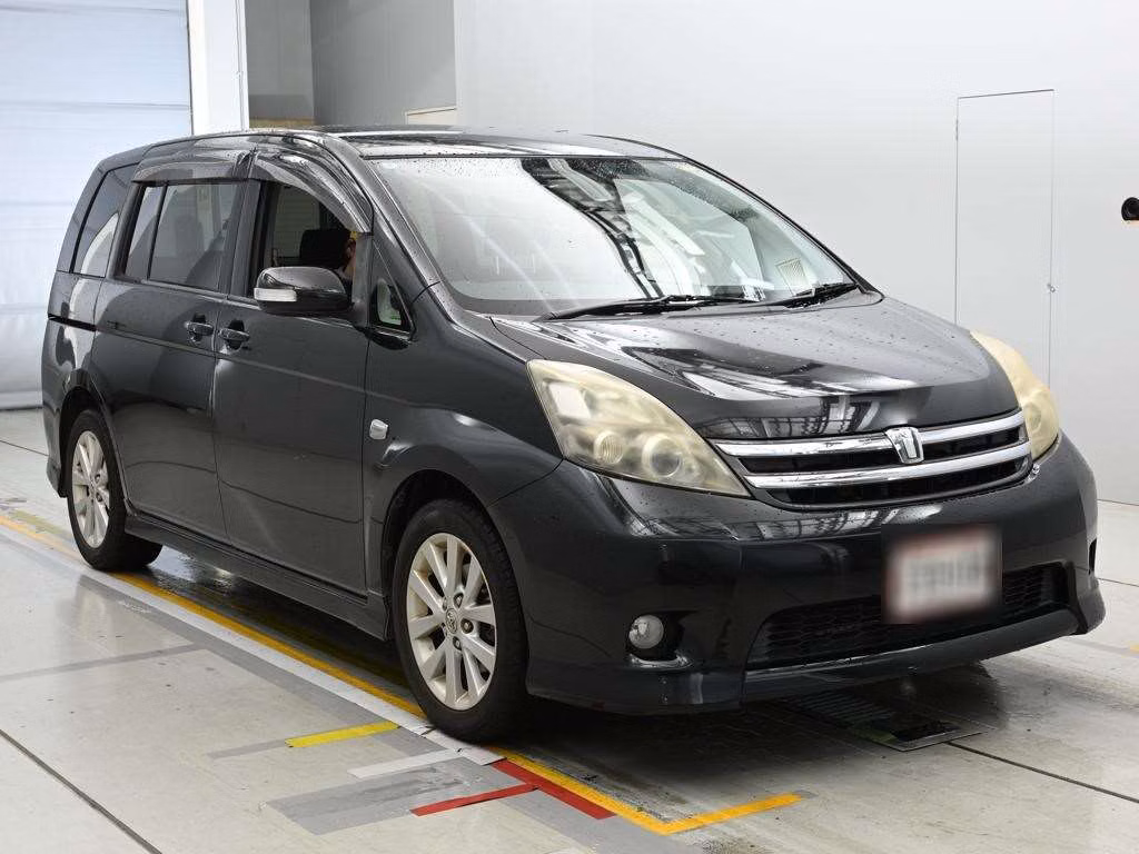 TOYOTA ISIS