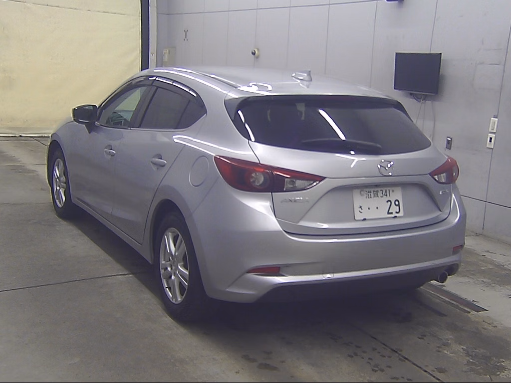MAZDA AXELA