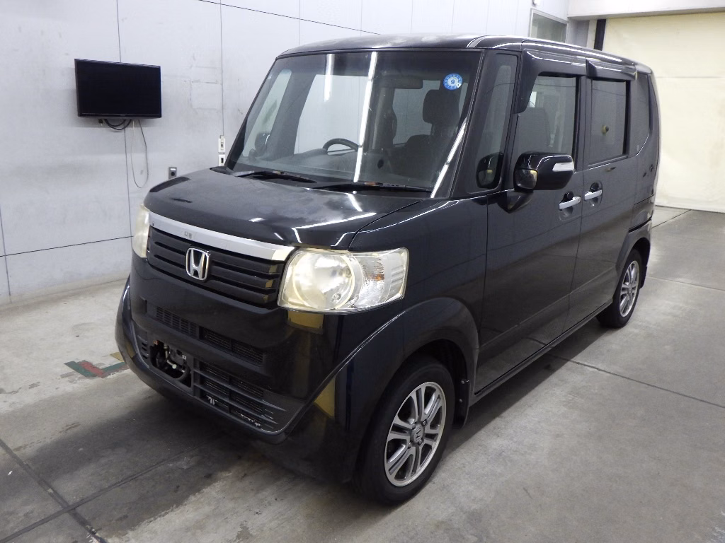 HONDA N-BOX