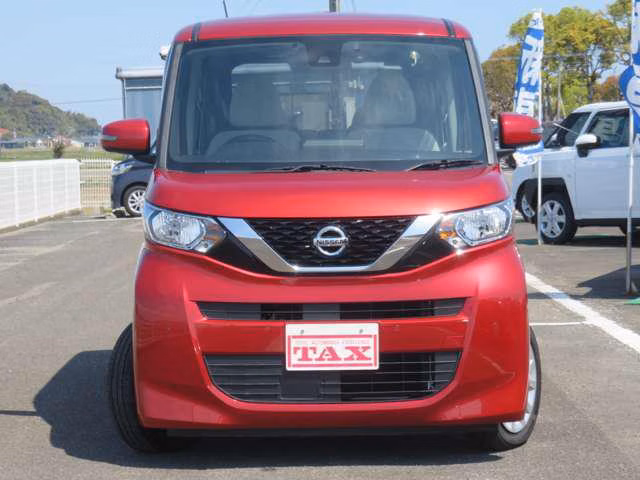 NISSAN ROOX