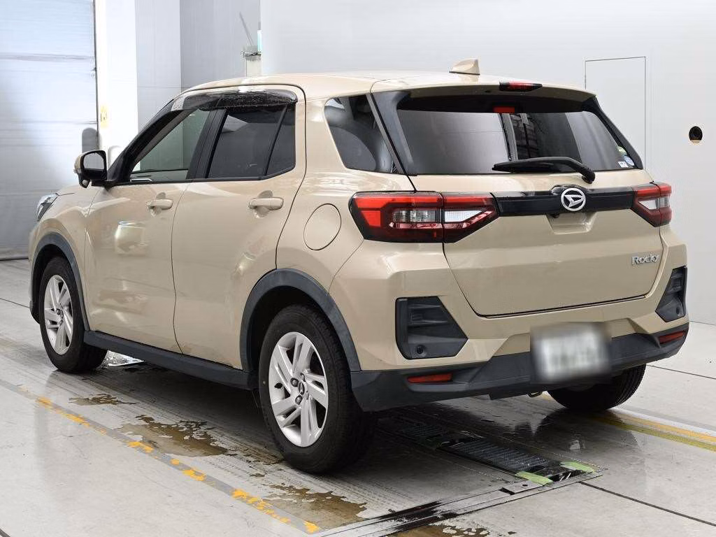 DAIHATSU ROCKY