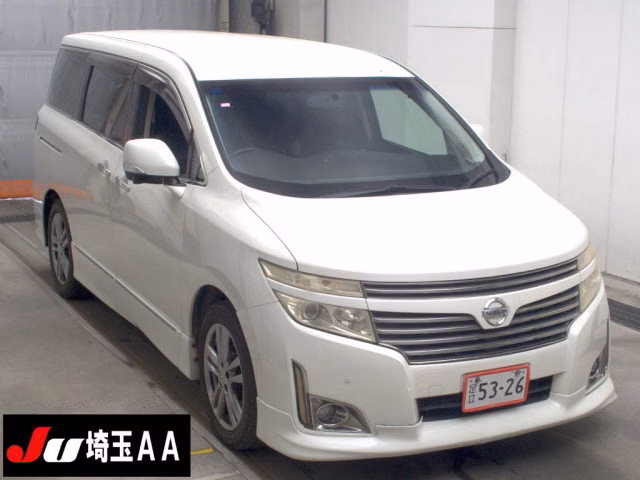 NISSAN ELGRAND