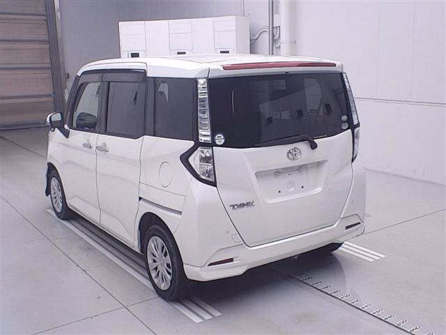 TOYOTA TANK