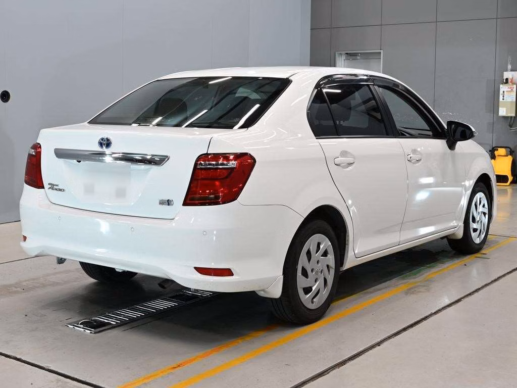 TOYOTA COROLLA AXIO