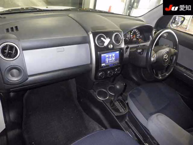 MAZDA VERISA