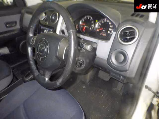 MAZDA VERISA