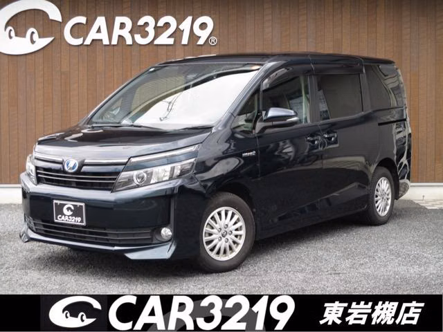 TOYOTA VOXY