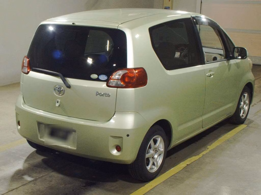 TOYOTA PORTE