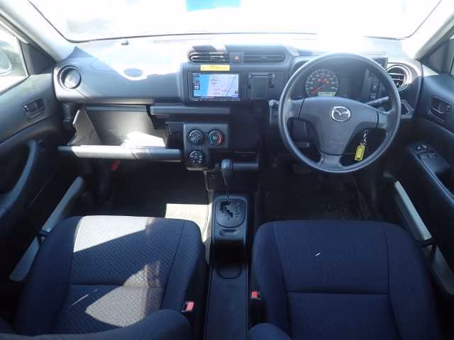 MAZDA FAMILIA