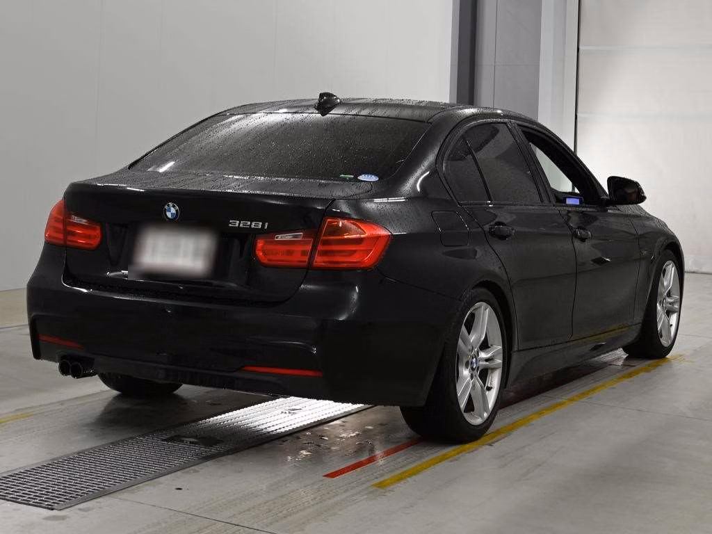 BMW 3-SERIES