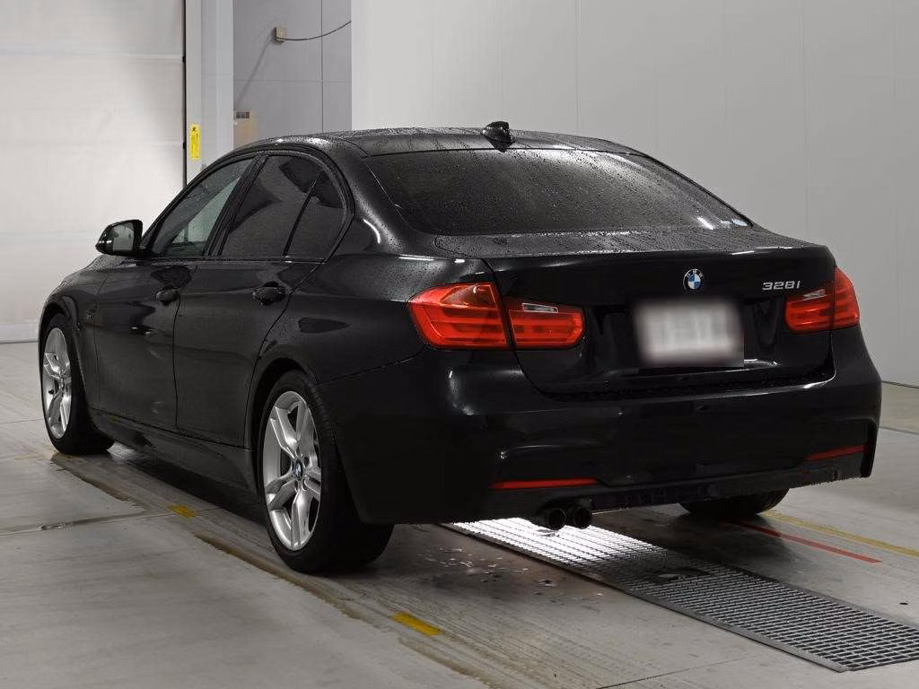 BMW 3-SERIES