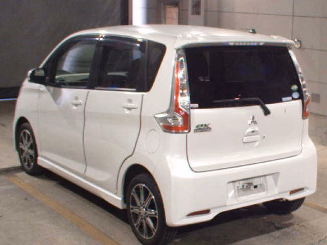 MITSUBISHI EK CUSTOM