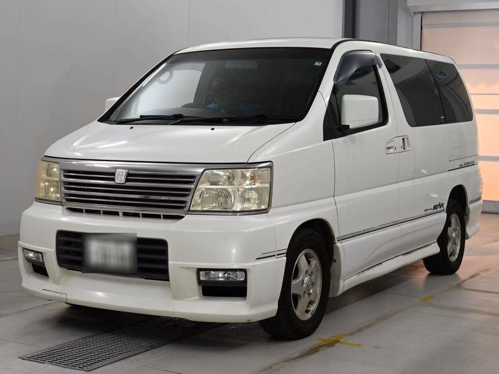 NISSAN ELGRAND