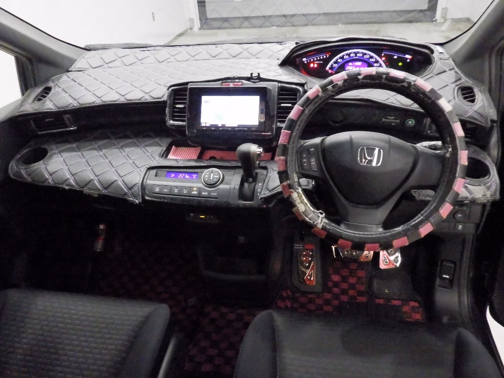 HONDA FREED SPIKE