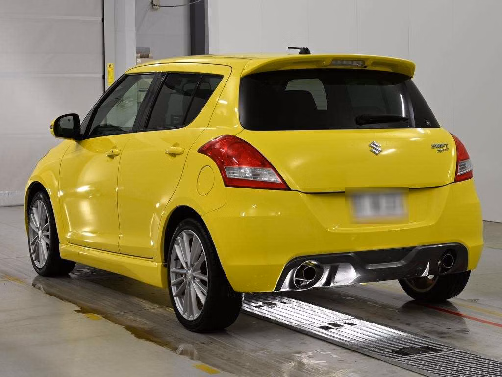 SUZUKI SWIFT