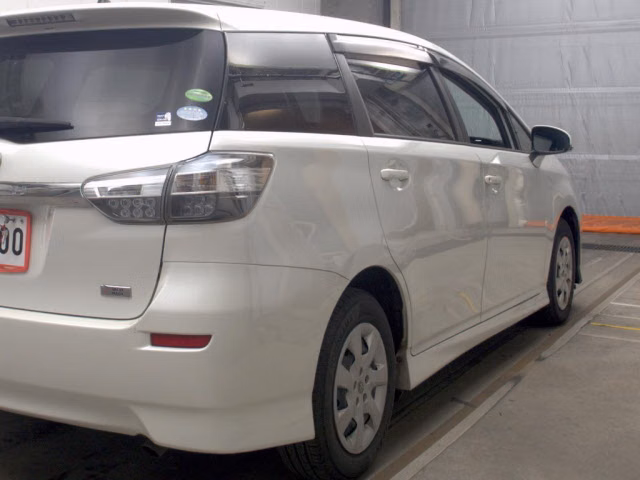 TOYOTA WISH