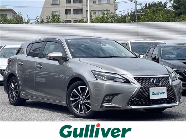 Lexus CT200h