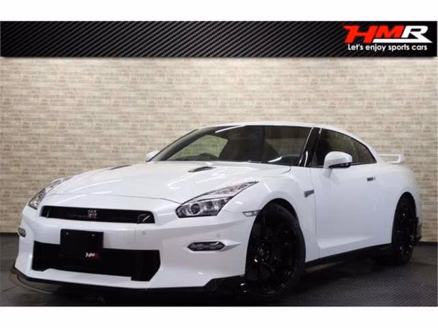 Nissan GT-R
