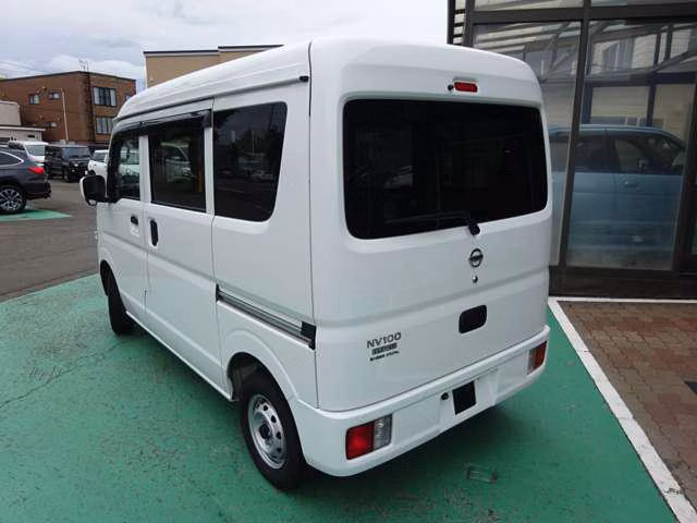 NISSAN NV100 CLIPPER