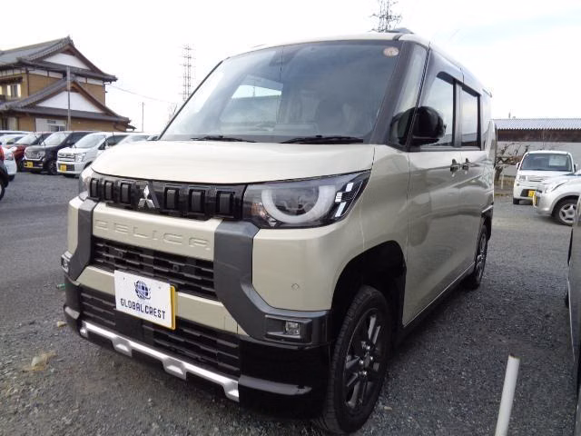 Mitsubishi Delica Mini
