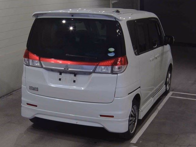MITSUBISHI DELICA D:2