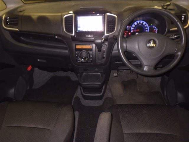 MITSUBISHI DELICA D:2