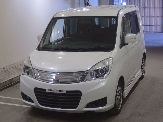 MITSUBISHI DELICA D:2