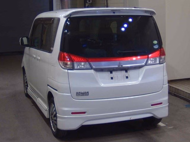 MITSUBISHI DELICA D:2