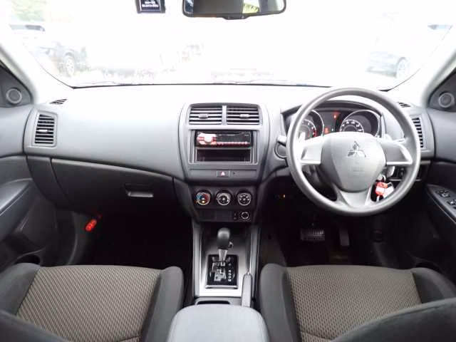 MITSUBISHI RVR