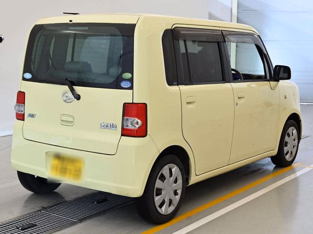 DAIHATSU MOVE CONTE