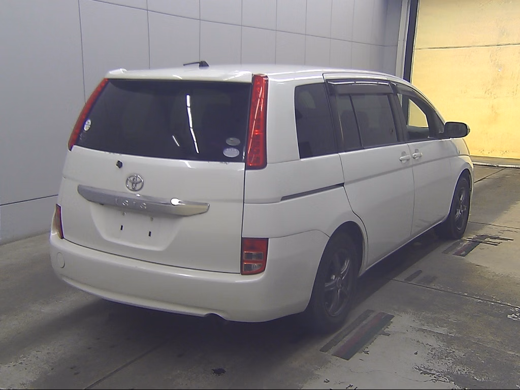 TOYOTA ISIS