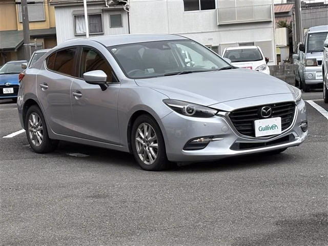 MAZDA AXELA