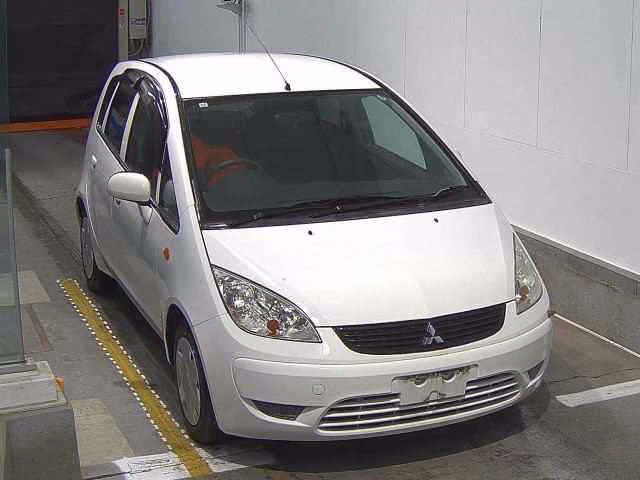 MITSUBISHI COLT