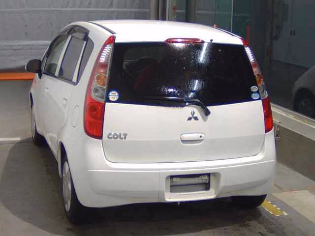 MITSUBISHI COLT