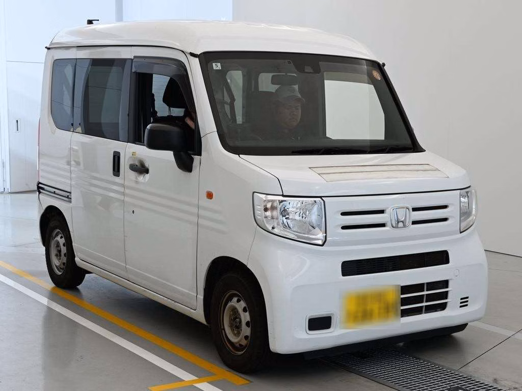 HONDA N-VAN